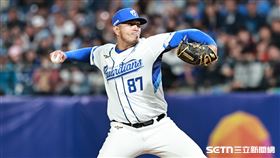 ▲中職36年新莊棒球場開幕第2戰，富邦悍將第2任投手富藍戈。（圖／記者劉彥池攝影）