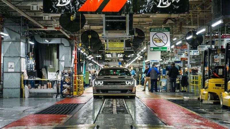 受關稅衝擊　斯泰蘭蒂斯關閉加、墨工廠