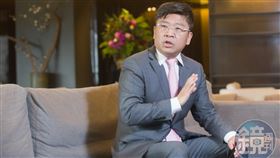 川普關稅政策出重拳，李鎮宇提醒傳產能否撐住是關鍵。