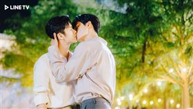 ▲張家陞（中）氣問毛祁生瞞著自己的秘密。（圖／LINE TV提供） 