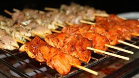 烤肉,燒烤,串燒(圖/PIXABAY)