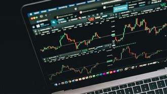 股市 美股 台股 投資 股票 示意圖／pexels