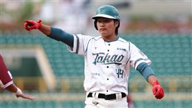 ▲台鋼雄鷹曾昱磬生涯首安出爐。（圖／台鋼雄鷹提供） 