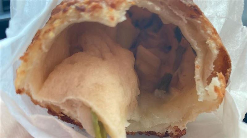 好市多牛肉捲他咬一口傻眼　網笑：有回音