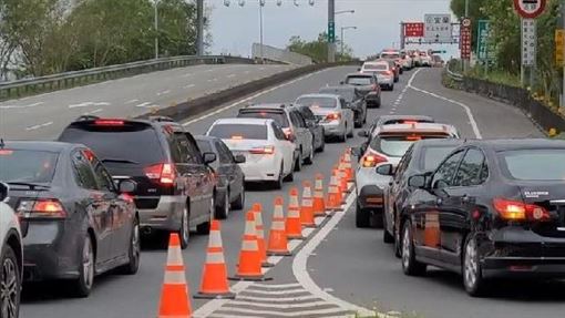 收假日國5北上車潮增　壅塞持續至晚間8時