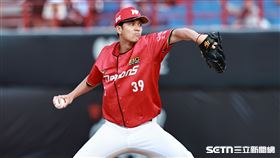 ▲中職36年例行賽，味全龍第4任投手呂偉晟。（圖／記者劉彥池攝影）