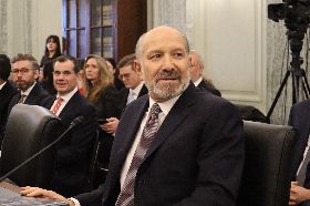 美國商務部長盧特尼克