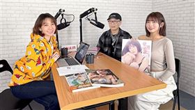 簡立喆邀請Zack48（中）與瑟七（右）分享親眼所見啦啦隊生態。（圖／翻攝自YouTub頻道）