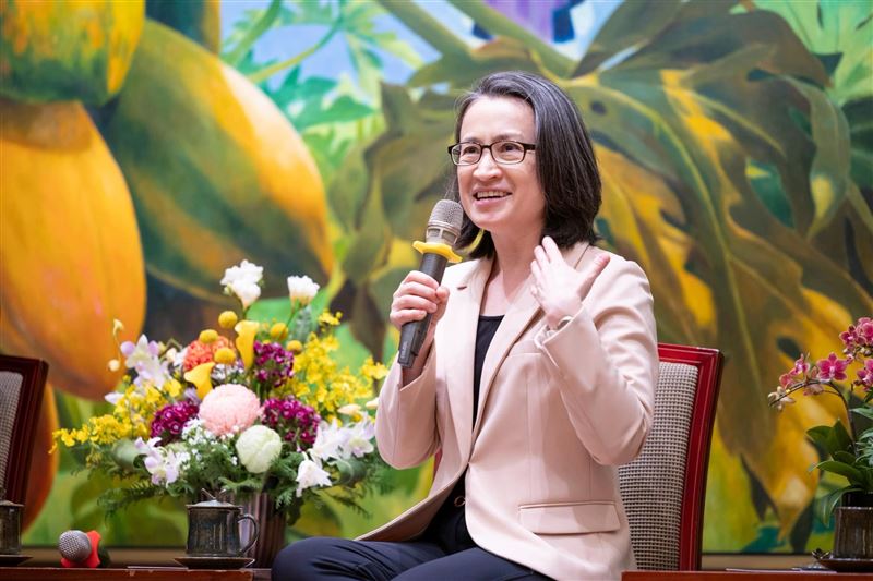 副總統蕭美琴今(27)日下午在社群媒體發文表示,「民主最大」。(資料照/翻攝自蕭美琴臉書)