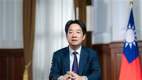 因應美國關稅政策  賴總統發表談話總統賴清德6日透過影片向國人發表談話，他提出5項應變策略，強調面對美國「對等關稅」，台灣沒有計劃採取關稅報復；企業對美國的投資承諾，只要符合國家利益，也不會有任何改變。（總統府提供）中央社記者葉素萍傳真  114年4月6日