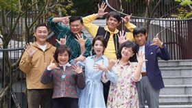 編導謝念祖、演員葉全真(新同學)、王琄、楊麗音、夏靖庭、湯志偉 、吳世偉、凱爾參與《同學會！同鞋～》餐敘。（圖／記者趙于瑩攝影）