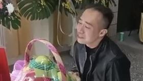 安哥碎碎念,靈堂,家暴,妻子,人設（圖／翻攝自「Allen哥的正能量」）