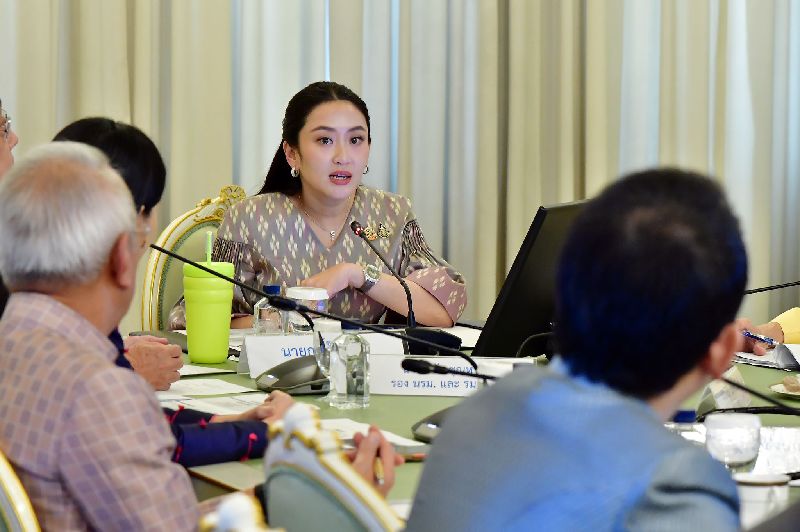 美國總統川普先前宣布對等關稅稅率,泰國總理貝東塔在內閣會議召集相關部會商討對策。(泰國總理府提供)