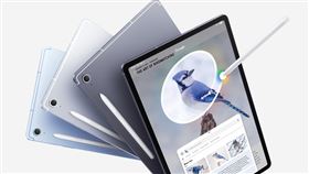 Galaxy Tab S10 FE兩款機型皆提供營火灰、流星銀和天幕藍三種顏色，以及5G及Wi-Fi版本選擇。（圖／台灣三星提供）