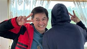 洪都拉斯（左）無預警與不務正ya頻道合作（圖／翻攝臉書）