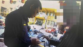 川普關稅，股災改投資銅，彰化男衝銀行領200萬險遭詐(圖／翻攝畫面)