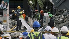 聖多明哥熱門夜店Jet Set昨天凌晨屋頂突然坍塌。（圖／美聯社／達志影像）