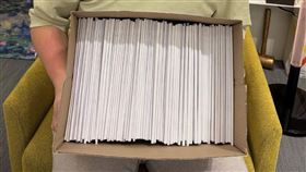 ▲許家睿繳交了1000份連署書。（圖／翻攝自許家睿Threads）

