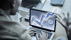 ▲川普政策轉彎，日韓股市開盤迎來大漲。（示意圖／PIXABAY）