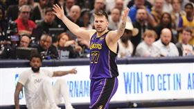▲湖人球星東契奇重返達拉斯轟下本季單場新高45分，還率隊拿下勝利。（圖／美聯社／達志影像）