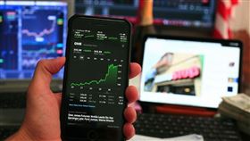 ▲全球股市上演「大屠殺」，美股重挫引發市場恐慌情緒。（示意圖／PIXABAY）