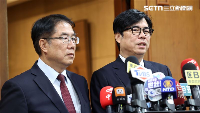 高雄、台南颱風假 雙市長臉書湧:最帥男人