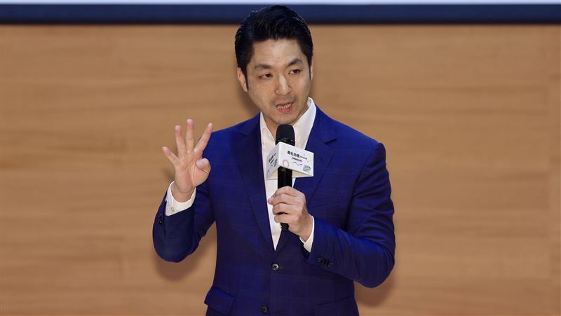 他籲蔣萬安:每天早上把蔣經國日記翻一翻