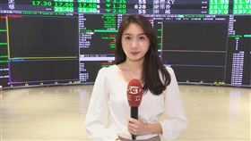 劉至柔為掌握股市脈動，本週天天都到證交所股市即時連線。