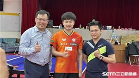▲體育署鄭世忠（左）、桌球一哥林昀儒以及教練王翊澤（右）。（圖／記者蔡厚瑄攝影）