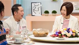 屈中恆自爆家中開銷每月30萬，(右)為于美人。（圖／東森超視提供）