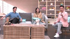 温昇豪（左）和謝祖武擔任觀察員。（圖／三立提供）