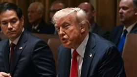 ▲對等關稅川普內心想法曝光？！逢甲大學講座教授佘日心，提出優化台灣談判方法，嘗試能爭取到更好條件。圖片描述。（圖／翻攝自川普臉書）