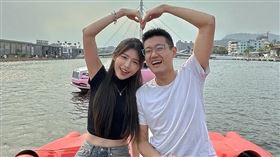 妮妮、牛排。（圖／翻攝自牛排IG）