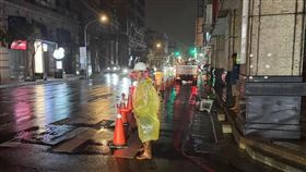 桃園市水務局接獲15處積淹水災情通報桃園市政府水務局表示，受強烈鋒面影響，12日下午起陸續出現強降雨，強風豪雨宛如颱風，截至13日凌晨共接獲15處積淹水災情通報。（桃園市政府水務局提供）中央社記者吳睿騏桃園傳真  114年4月13日