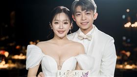 賴慧如與國標舞老師劉家銘的婚禮照片曝光。（圖／J2 Wedding 提供）