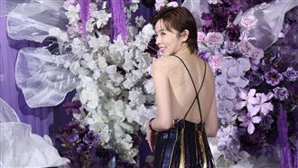 王瞳脫了現身婚禮：再找到幸福是很棒的事