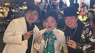 白冰冰世紀破冰胡瓜、康康！上億行頭拚了