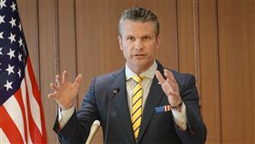 美日防長東京會談關注台灣議題（2）美日防長30日在東京會談，關注台灣議題並強調要強化對中共的嚇阻力。這是美國國防部長赫格塞斯（Pete Hegseth）1月就任後首度與日本防衛大臣面對面會談，共商區域局勢。中央社記者楊明珠東京攝  114年3月31日