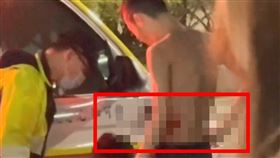 新北男遭砍的刀傷長達30公分。（圖／翻攝社會事影音）