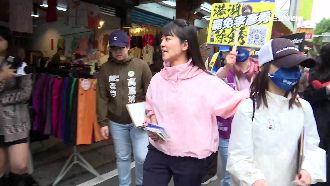 罷免熱戰！罷團掃市場　反罷民眾當街嗆