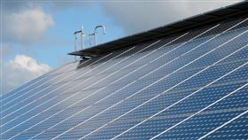 ▲三地能源受惠於旗下太陽能光電案場，發電量穩健增加帶動發電收入成長。（示意圖／PIXABAY）
