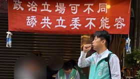 張之豪強調，既然他們這麼瞧得起我，他也只好湧泉以報，全面提高大罷免行動，全面奉陪。（圖／翻攝自張之豪臉書）
