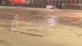 日本奈良上周發生一起雷擊事故，2名國中生冒雨在操場上練球，被雷劈中重傷昏迷。（圖/翻攝自X平台@livedoornews）