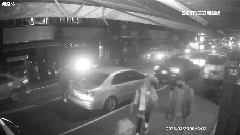 獨／竹聯幫「7車30人」擄4人　受害者中槍