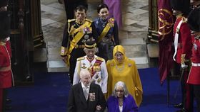 馬來西亞前首相阿布杜拉（白衣者）。（圖／美聯社／達志影像）