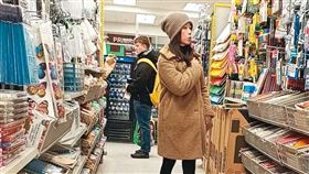 打零工蝸居地下室　貴婦奈奈自曝逃亡生活