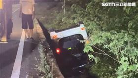 墜溝,車禍,母子,受困,疲勞駕駛,雲林（圖／翻攝畫面）