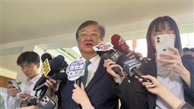 ▲衛福部長邱泰源15日列席行政院長卓榮泰施政總質詢，並於會前受訪。（圖／記者蘇晏男攝影）