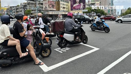 騎車「見4字」左轉收1200罰單　原因曝光