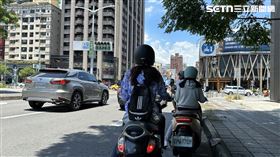 台南,安全帽,外套,帽兜,拉鍊,形狀,法官,違規,罰單,員警,舉發,騎士,機車,防曬▲圖片描述。（示意圖／記者陳弘逸攝影）